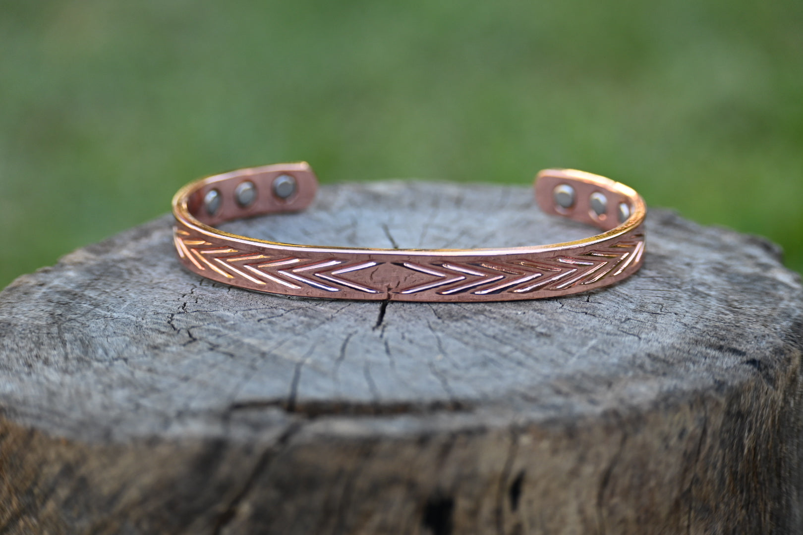 Copper And Brass Two Tone Magnetic Torc Bracelet - J8766 | F.Hinds Jewellers